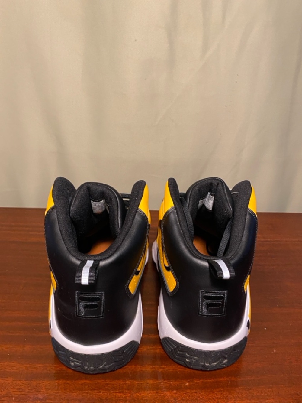Fila Mens MB Yellow Athletic Basketball Shoes size 12 - Picture 2 of 8